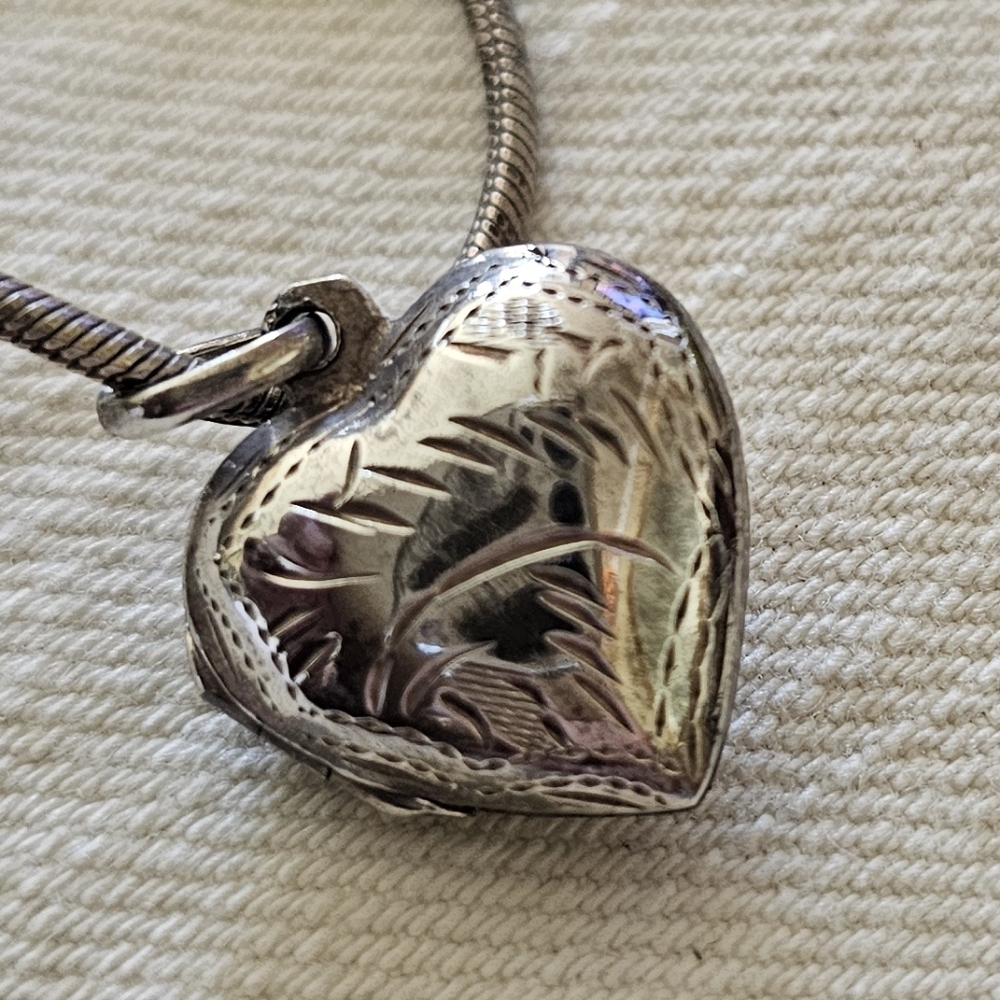 Silver Locket - Picture 4 of 4